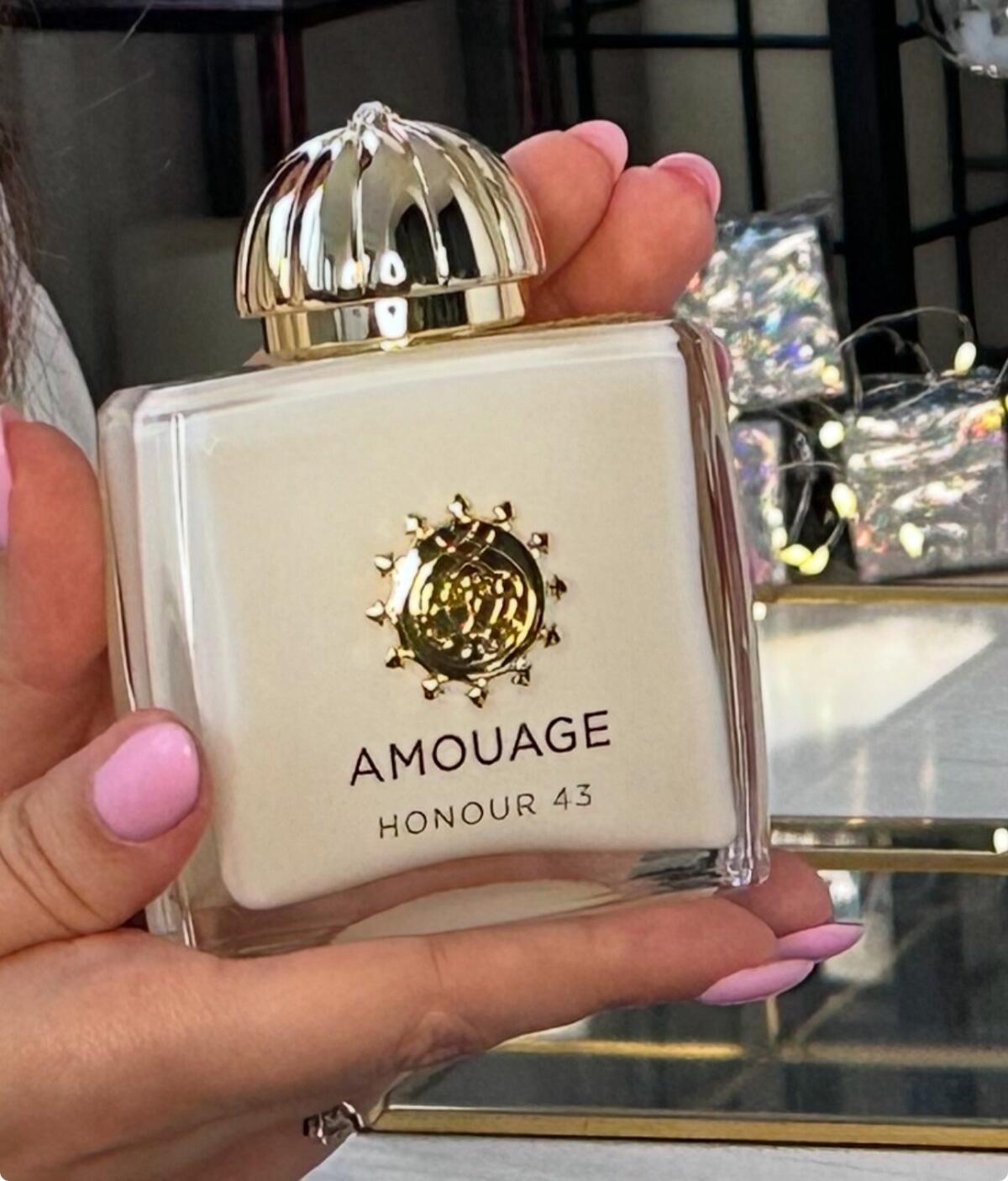 Amouage Honour 43 Woman Extrai – Perfume Fragrance Families Bewertung und Preis